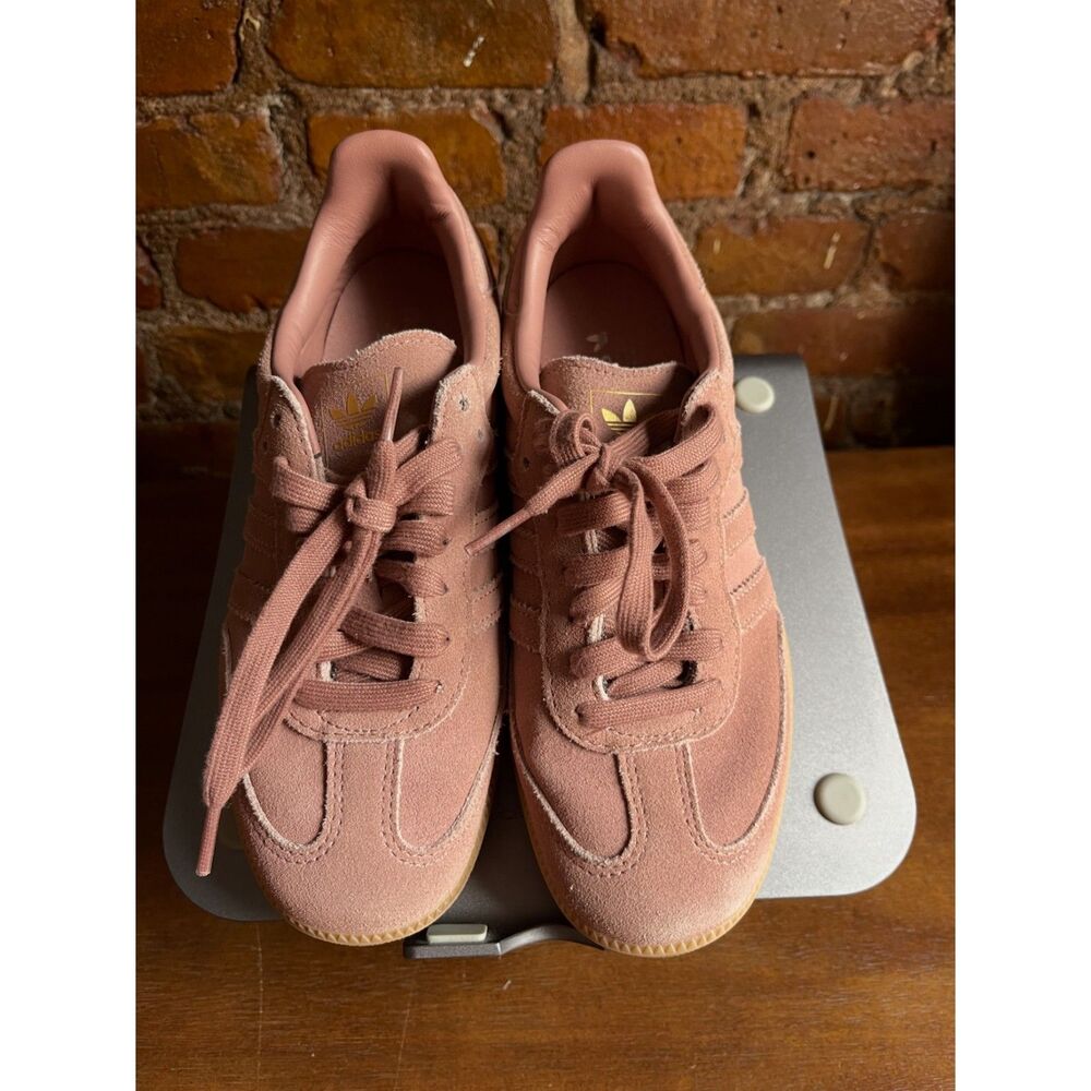 Adidas Originals Pink Suede Sneakers Gum Sole Women's Size 6 EU 38⅔